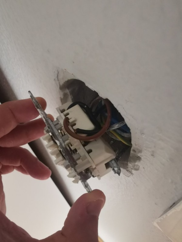 Fios_SobeDesce.jpg