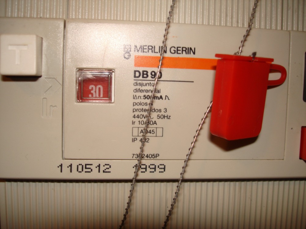 disjuntor diferencial  edp.JPG