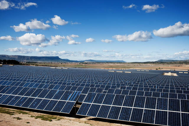 640_solar-desert.jpg
