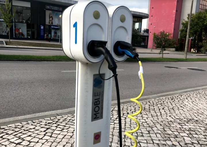 waze_capa-720x513.jpg